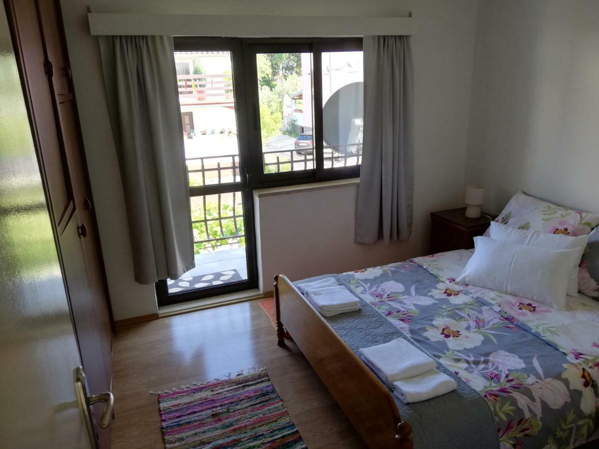 Family Apartman Luka Apartment โรวีน ภายนอก รูปภาพ